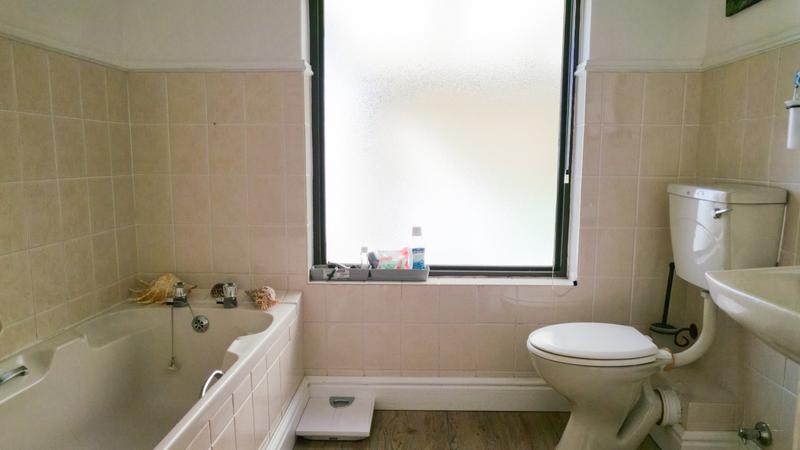 6 Bedroom Property for Sale in Fish Hoek Western Cape
